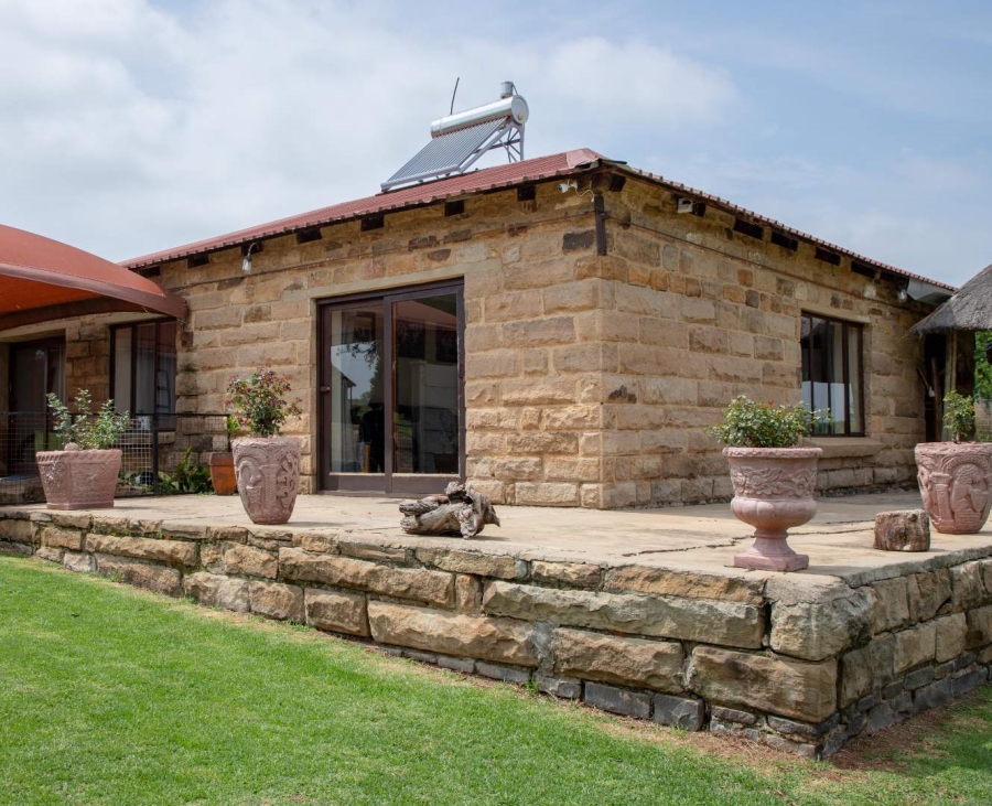 18 Bedroom Property for Sale in Heilbron Free State